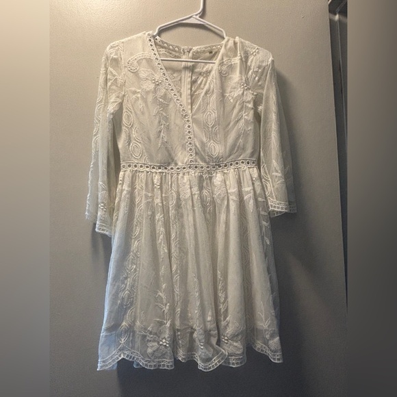 White Lace Dress - Picture 1 of 8